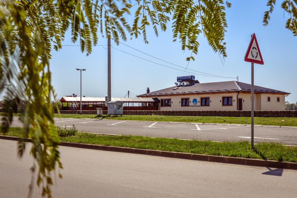 B&B Posejdon Sremska Mitrovica Luaran gambar