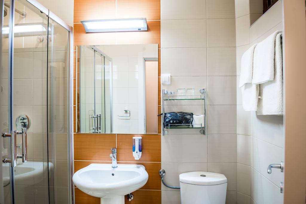 B&B Posejdon Sremska Mitrovica Bilik gambar
