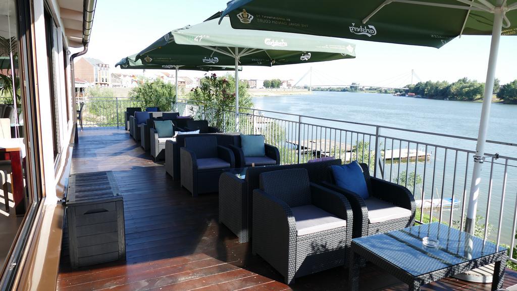 B&B Posejdon Sremska Mitrovica Luaran gambar